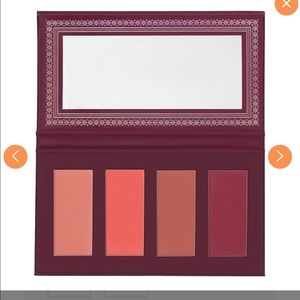 Acebeaute blushed in paradise